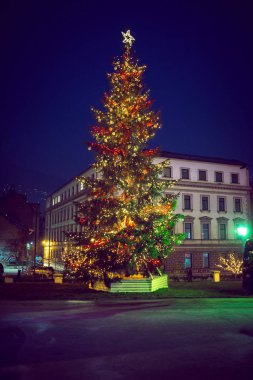 Saraybosna'da Noel ağacı