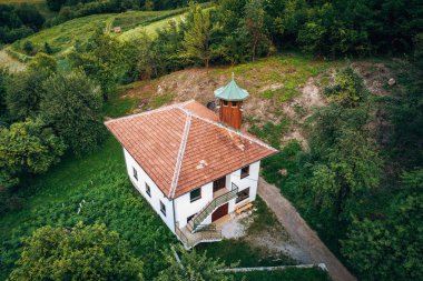 Zeljezno Polje, Mjestova ravan, havadan görünümü