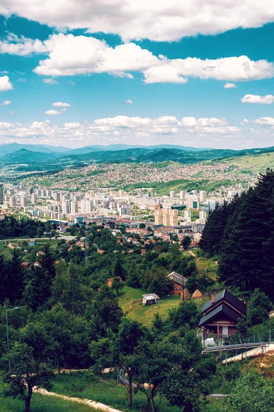 Panorama di Sarajevo dalla montagna di Trebevic . — Foto Stock