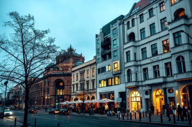 Kış akşam Berlin'de