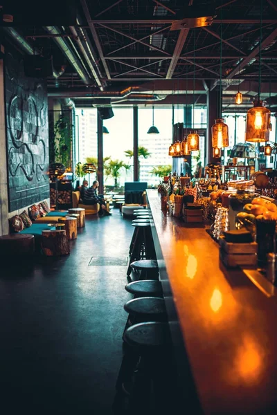 Maymun bar Berlin, Almanya