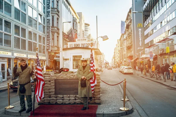 Checkpoint Charlie f.d. gränsövergången — Stockfoto