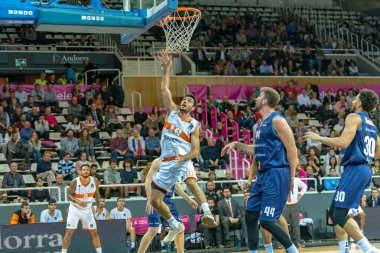 Andorra La Vella, Andorra: 2019 Ekim 06: Eurocup maçında Mora Banc Andorra Bc ve Promitheas Patras arasında maç yapan oyuncular, skor 81 - 91, Ekim 2019, Andorra.