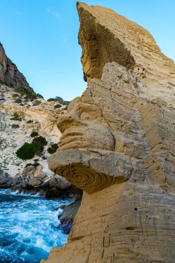 İbiza, İspanya - Eylül 12019: Sa pedrera de Cala de Hort, Atl