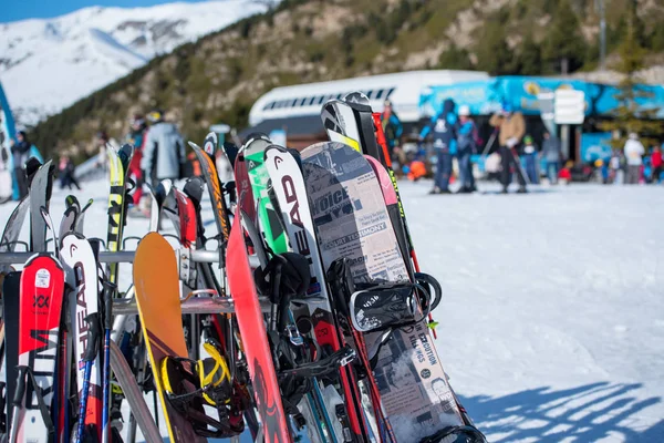 Canillo Andorra 2019 Diciembre Esquí Snowboard Día Soleado Estación Esquí — Foto de Stock