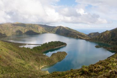 Yani Miguel Adası, Azores, Portekiz 'de Ateş Gölü' nün güzel manzarası.
