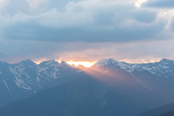 Pôr Sol Mágico Nas Montanhas Dos Pirenéus Canillo Andorra — Fotografia de Stock