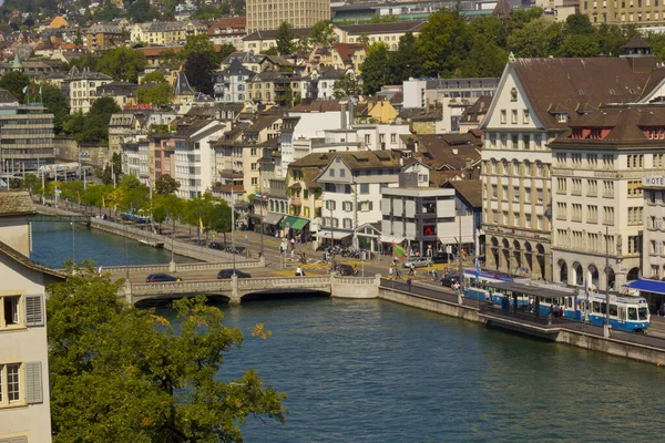 スイスのチューリッヒの街の眺め — ストック写真