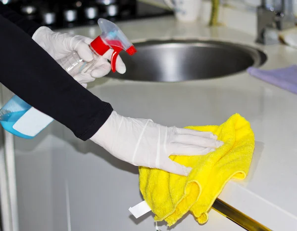 Young Woman Cleaning Home Swab — Stock Photo, Image