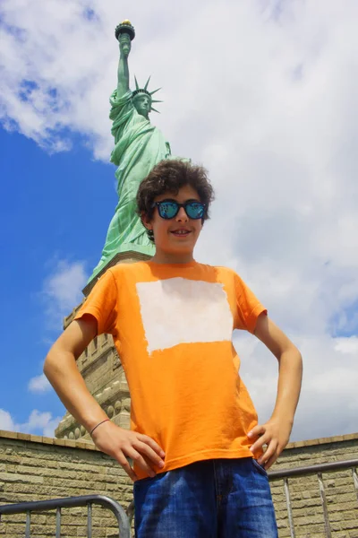 Porträtt Ung Stilig Pojke Semester Newyork Amerika — Stockfoto