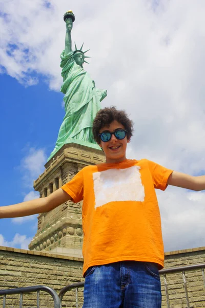 Porträtt Ung Stilig Pojke Semester Newyork Amerika — Stockfoto