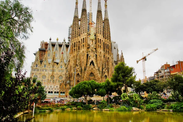 バルセロナ スペインのラ サグラダ ファミリアの美しいシーン — ストック写真