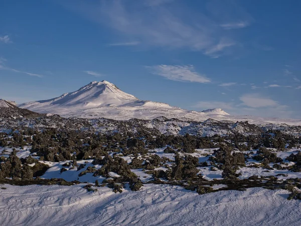 Ett Kargt Landskap Island Med Grova Lavastenar — Stockfoto