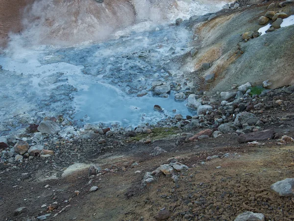 Een Slibpot Geothermische Warmwaterbron Met Zwavelresiduen — Stockfoto