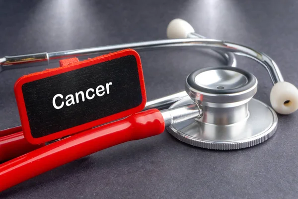 Cancro Concetto Medicina Lavagna Con Parola Cancro Stetoscopio — Foto Stock
