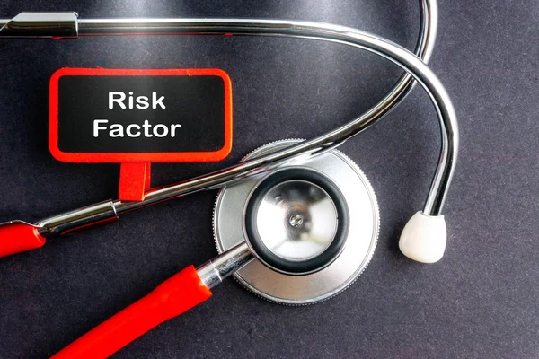 Risk Factor Medicine Concept Blackboard Word Risk Factor Stethoscope — Stock Photo, Image