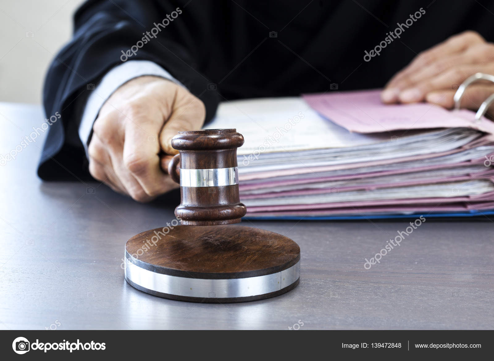 справедливость в суде. фон для презентации по праву. клевета судьи. клевета судьи. клевета судьи.