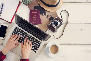 Harita üzerinde seyahat planlama kavramı