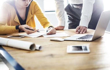 İş insanlar tartışma Danışmanı çalışma kavramı