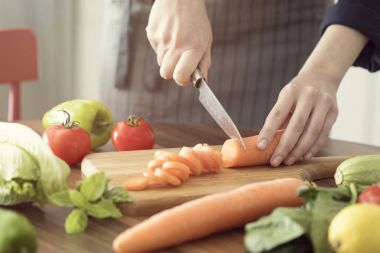 Sağlıklı beslenme salatası hazırlama konsepti