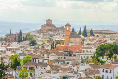 İspanya 'nın tarihi şehri Granada manzarası