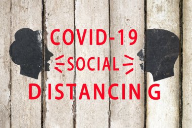 Tecrit kuralları. Sosyal uzaklık kavramı. COVID 19 koronavirüs geçmişi. NCov, Çavuş Cov 2. Pandemik karantina. Konuşan, öksüren, hapşıran. Enfeksiyon kapmış biri. Kendini COVID 'den koru.
