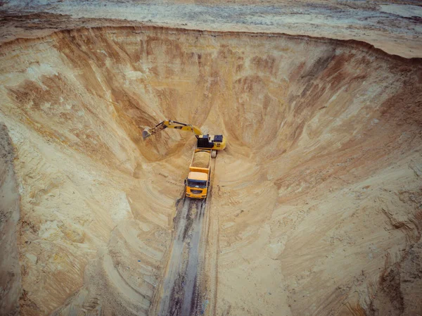 Heavy Machinery Excavator Truck Working Sand Quarry — Stock Photo, Image
