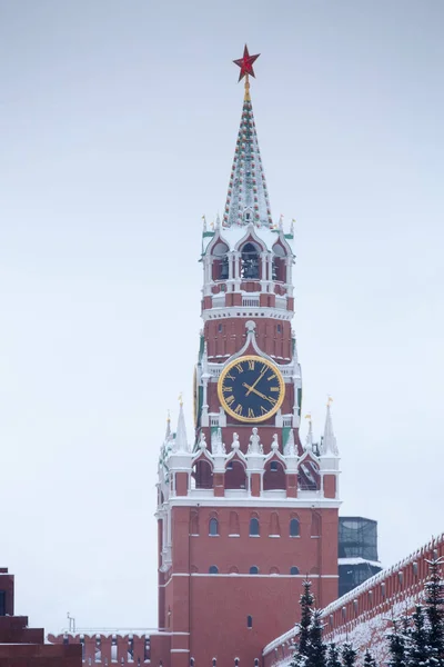 Torre Spasskaya Inverno Com Grande Carrilhão Praça Vermelha Moscou Moscou — Fotografia de Stock