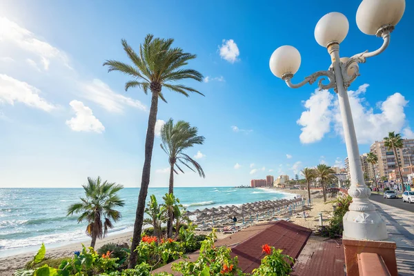 A Benalmadena strandtól város — Stock Fotó