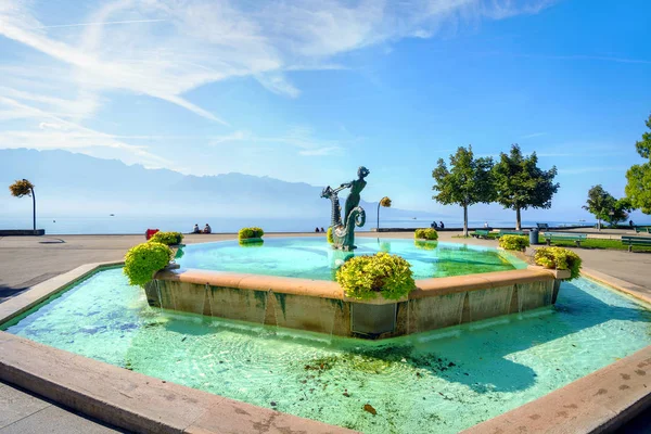 Vackra Fontän Vid Havet Vevey Stad Genèvesjön Kantonen Vaud Schweiz — Stockfoto