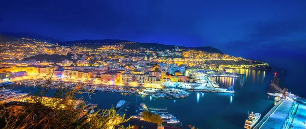 Panoramiczny Widok Port Stary Port Oświetlonymi Domami Nocy Nicea Francja — Zdjęcie stockowe