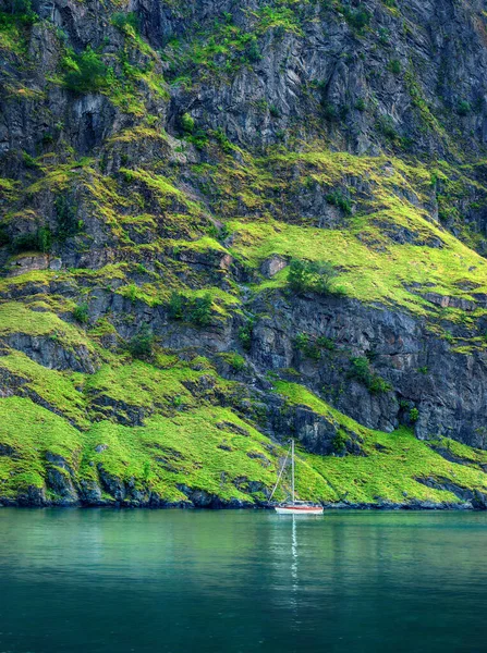 Picturesque Landscape Small Lonely Sailboat Background Colorful Steep Rocks Norwa — Stock Photo, Image
