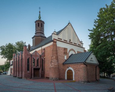 Polonya, Piaseczno 'daki Saint Anne Kilisesi