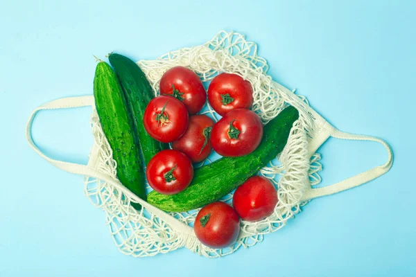 Concepto Cero Residuos Los Tomates Los Pepinos Del Supermercado Bolsa —  Fotos de Stock