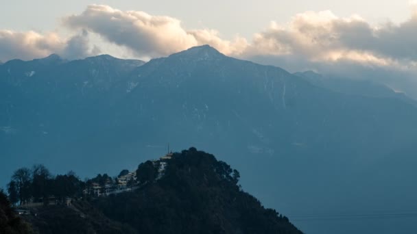 Tawang Manastırında Günbatımı Zamanlaması — Stok video