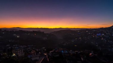Kohima Kasabası 'nda Gün Doğumu Zamanı