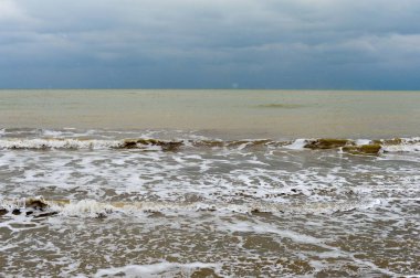 Kış beach Kırım'Karadeniz kıyısında