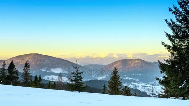 Hermoso paisaje de invierno — Vídeo de stock