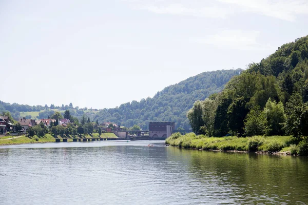 Fernsicht Auf Den Neckar Mit Hügeln Und Baumbestand Unter Blauem — Stockfoto