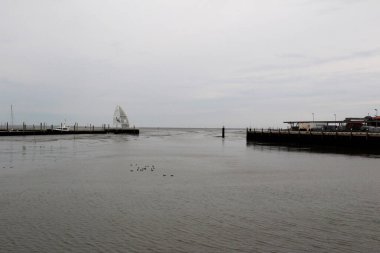 Kuzey Denizi 'nin uzak manzarası. Kuzey Denizi' nde. Almanya 'da.