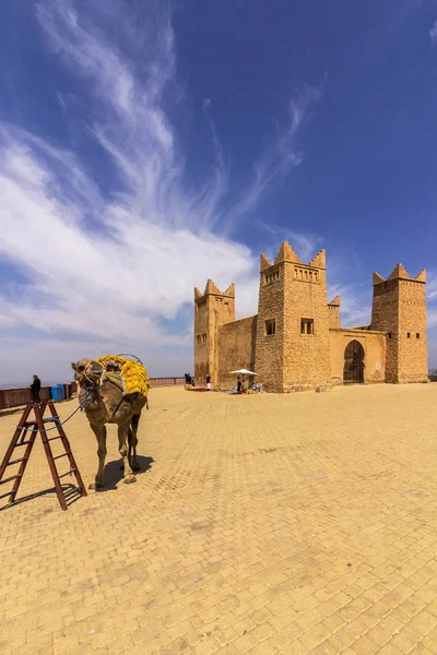 Fästning som heter Kasbah Ras el-Ain, i Asserdoun, provinsen av Beni Mellal — Stockfoto