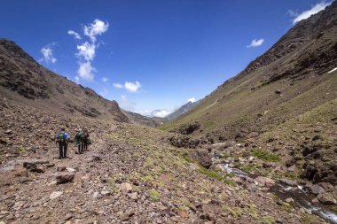 Atlas Dağları ve Kuzey Afrika'da Toubkal Milli Parkı, tepe katiyen 4,167m en yüksek olduğu