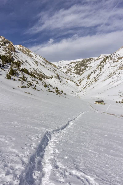 Roc Del Quer sightseeing trekking trail. Andorra. — Stockfoto