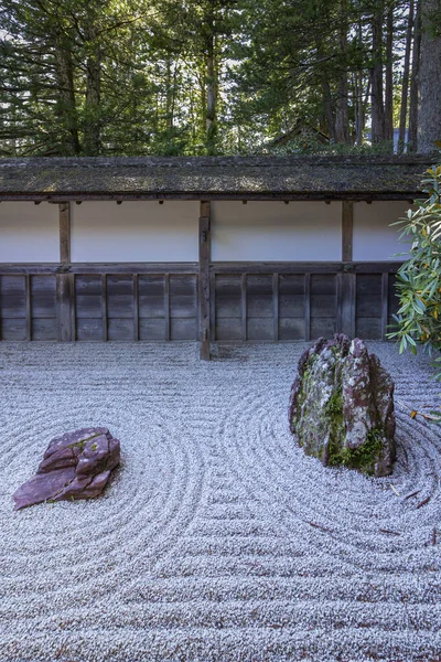 Kongobu-ji, the ecclesiastic head temple of Koyasan Shingon Buddhism and Japan largest rock garden, located on Mount Koya. — Stock Photo, Image