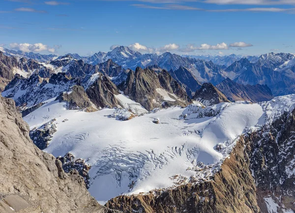 Alpen, uitzicht vanaf Mount Titlis in Zwitserland — Stockfoto