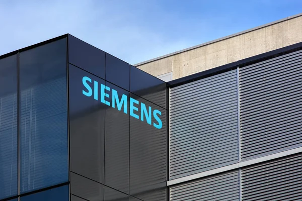 Siemens ofis binası üst kısmı