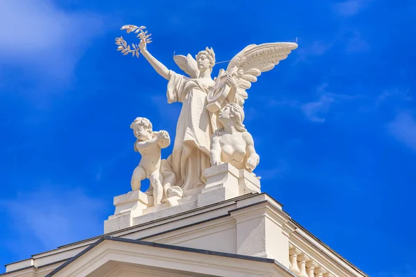 Sculpture on the top of the Zurich Opera House — Stock Photo, Image