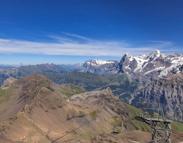 Utsikt från Mt. Schilthorn i Schweiz — Stockfoto