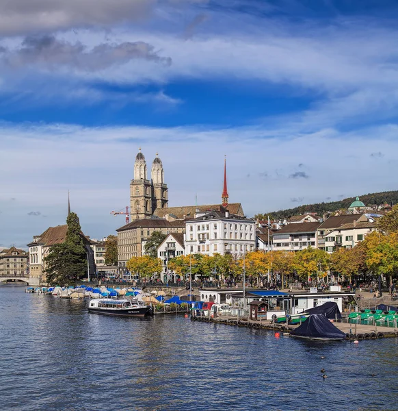 Rivière Limmat à Zurich, Suisse — Photo