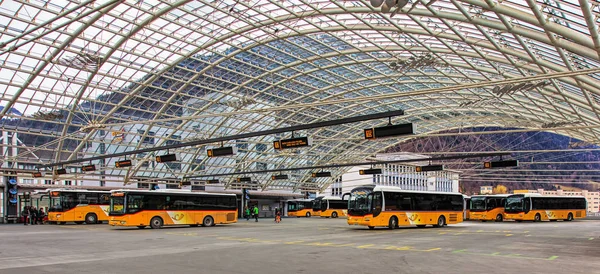 Bus station in the city of Chur in Switzerland — Stock Photo, Image